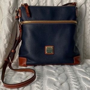 Dooney & Bourke Pebble Grain Crossbody purse